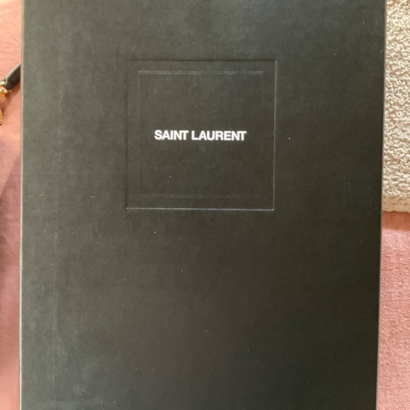 Saint Laurent Toy Shopping Tote - Picture 9 of 16